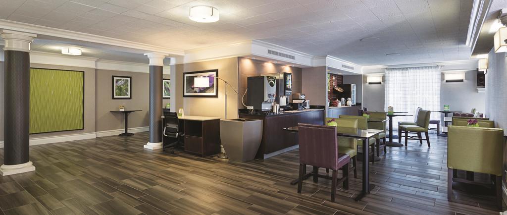 Quality Inn & Suites North Charleston - Ashley Phosphate Eksteriør billede