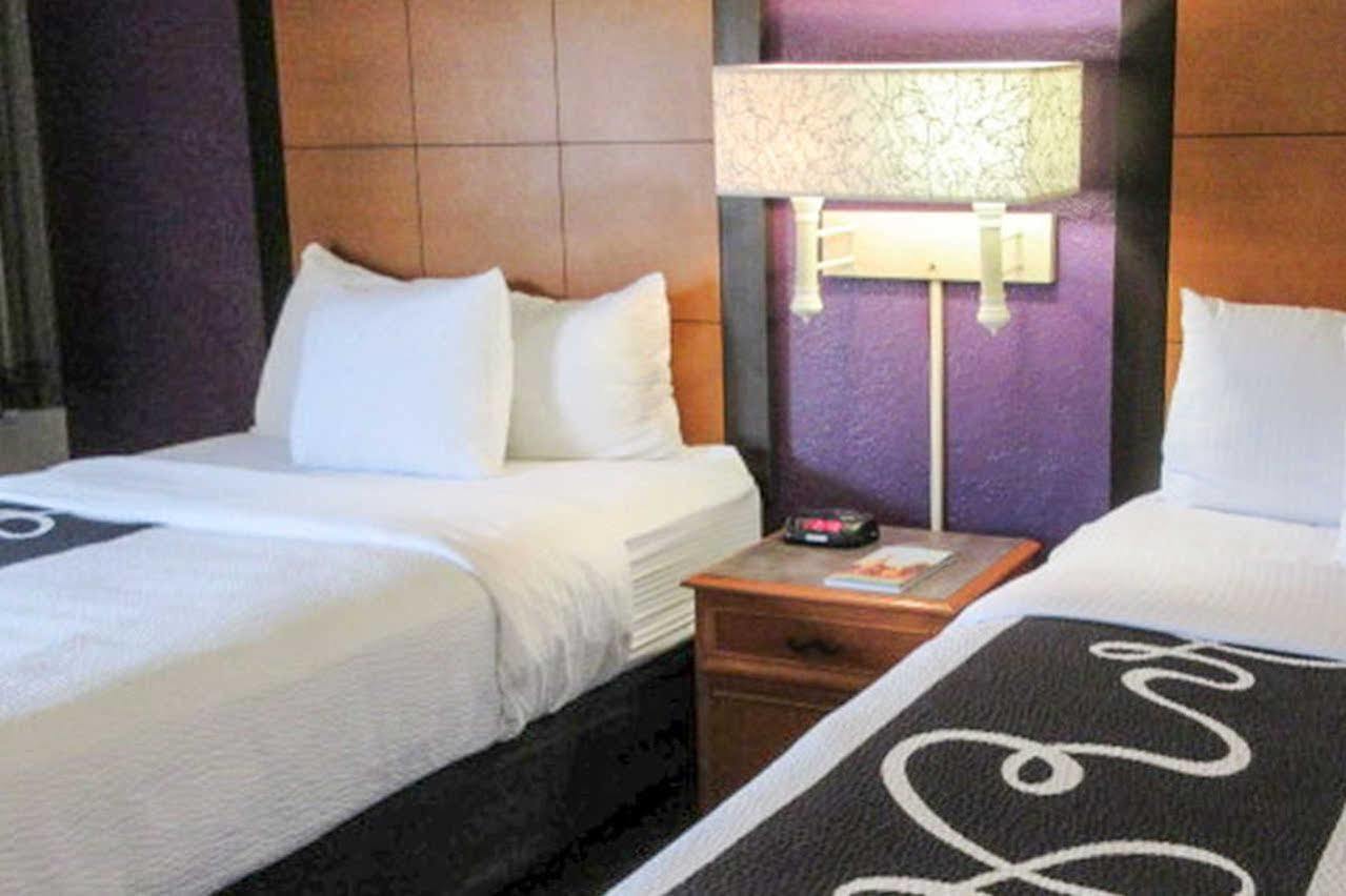 Quality Inn & Suites North Charleston - Ashley Phosphate Eksteriør billede